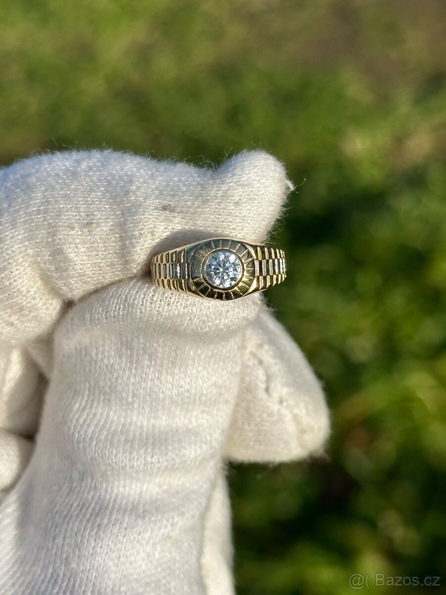 Zlatý prsten 2,67g - 3
