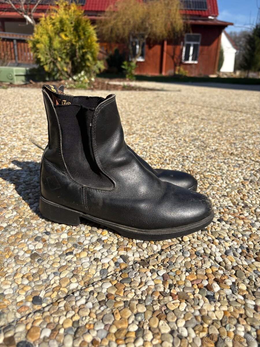 Jezdecká pérka - 3