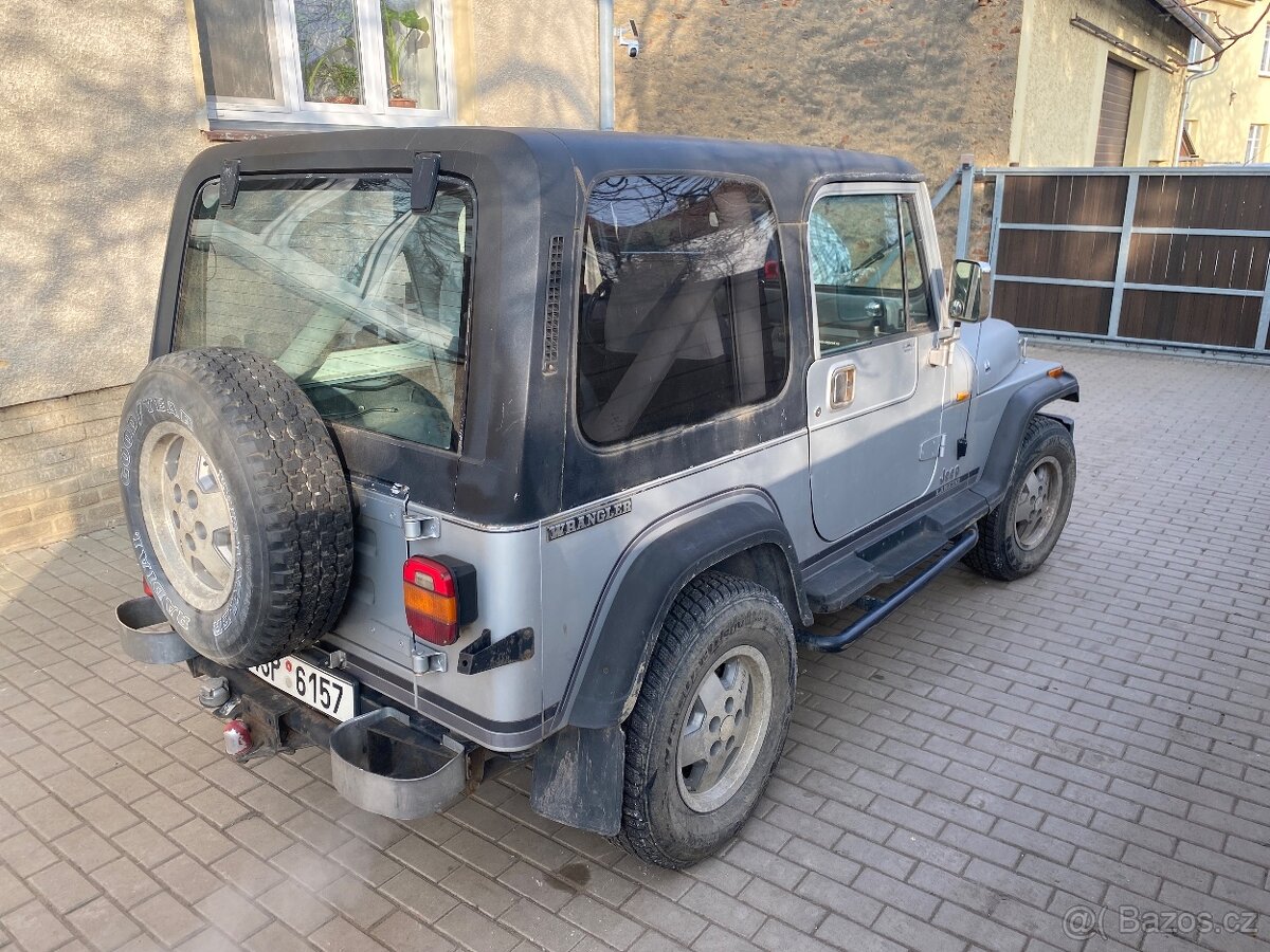 Jeep Wrangler - 3