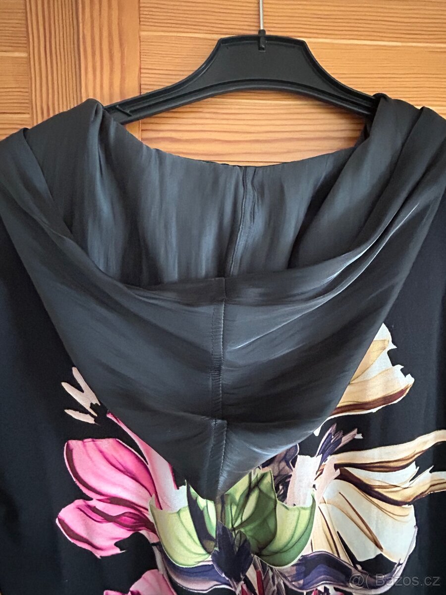 Halenka s kapucí značky Elon - 3