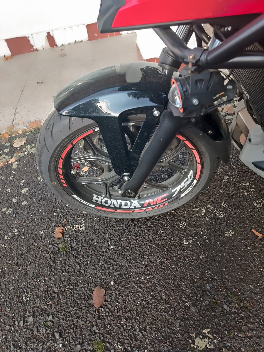 Honda NC 750X DCT - 3