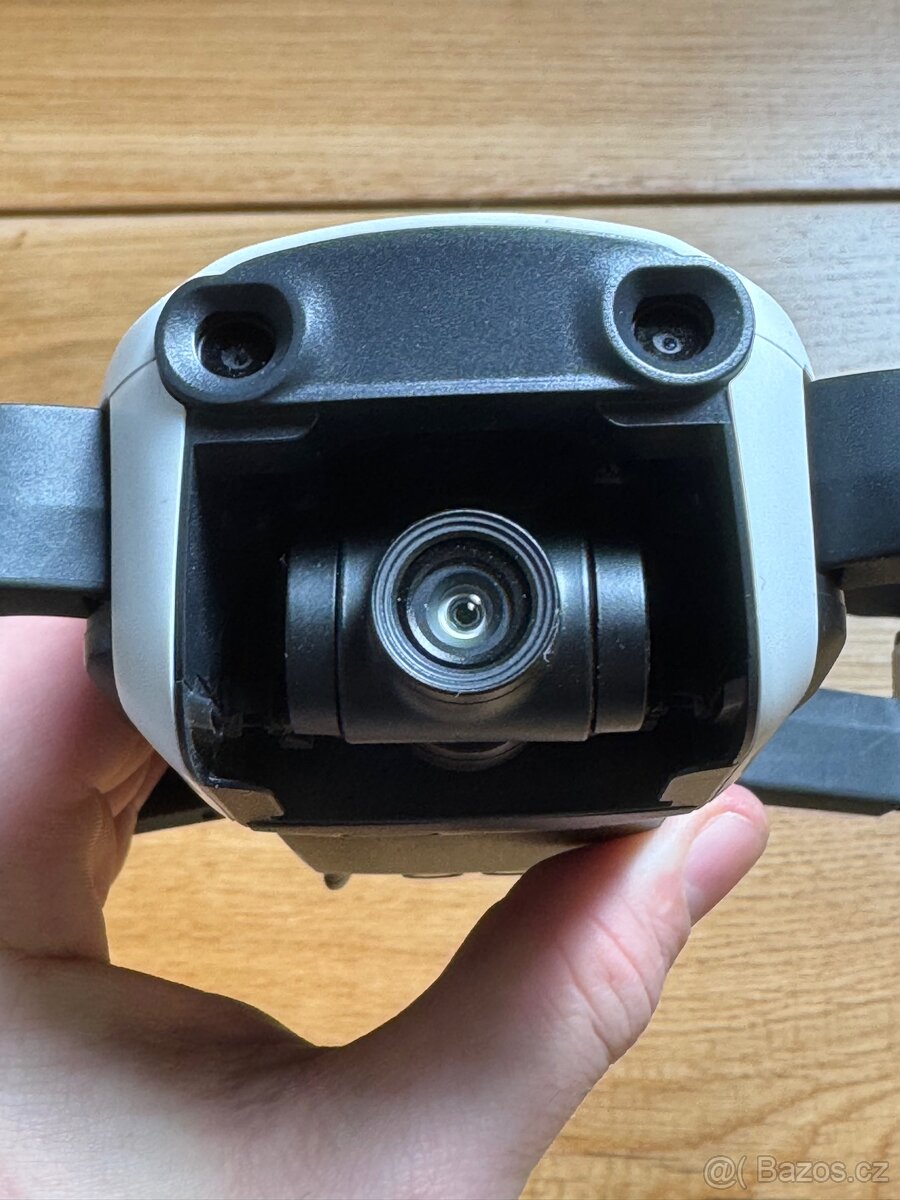 Dron DJI Mavic Air Fly More Combo - 3