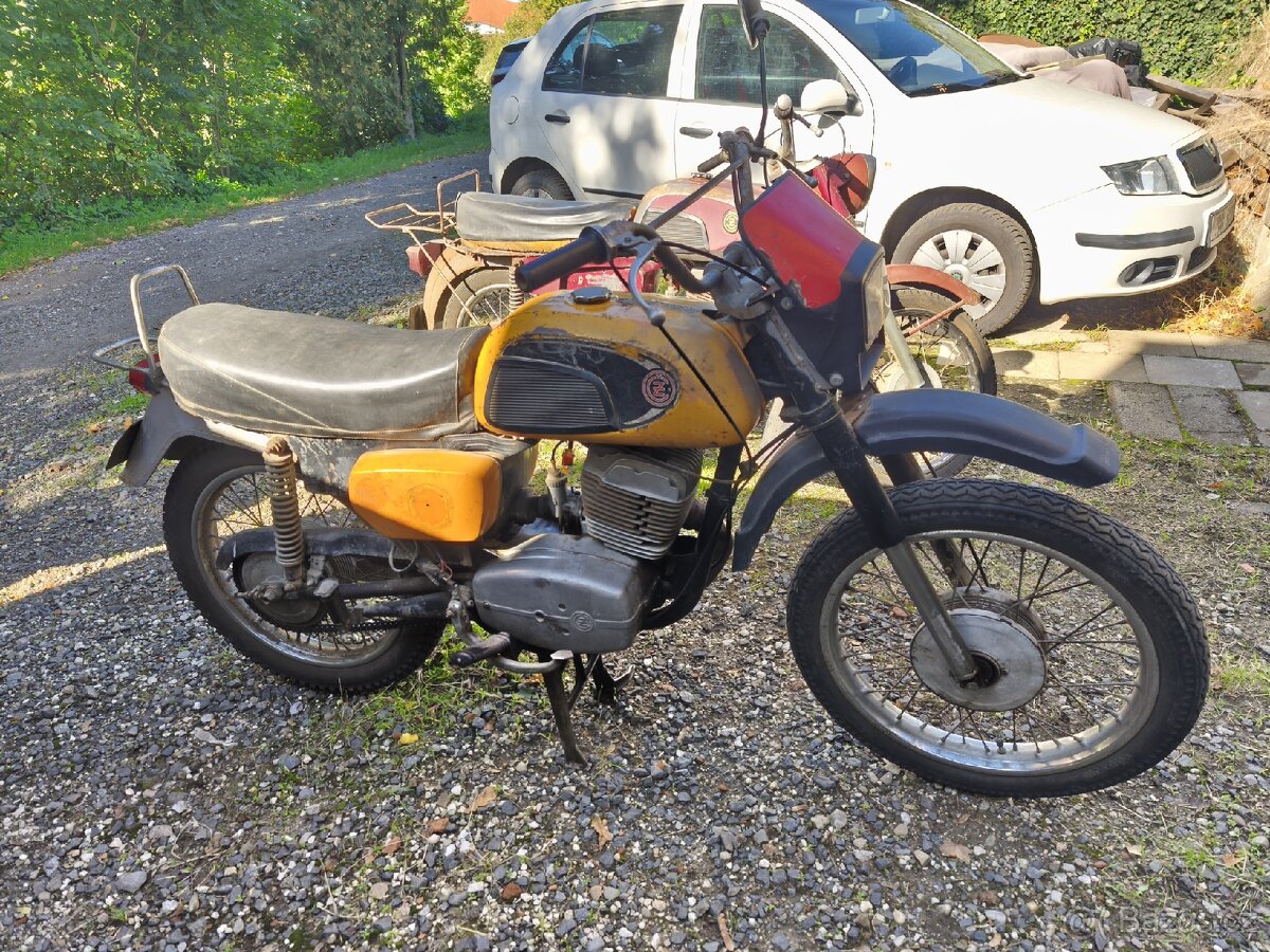 Motorky ČZ 175 typ 477 - 3