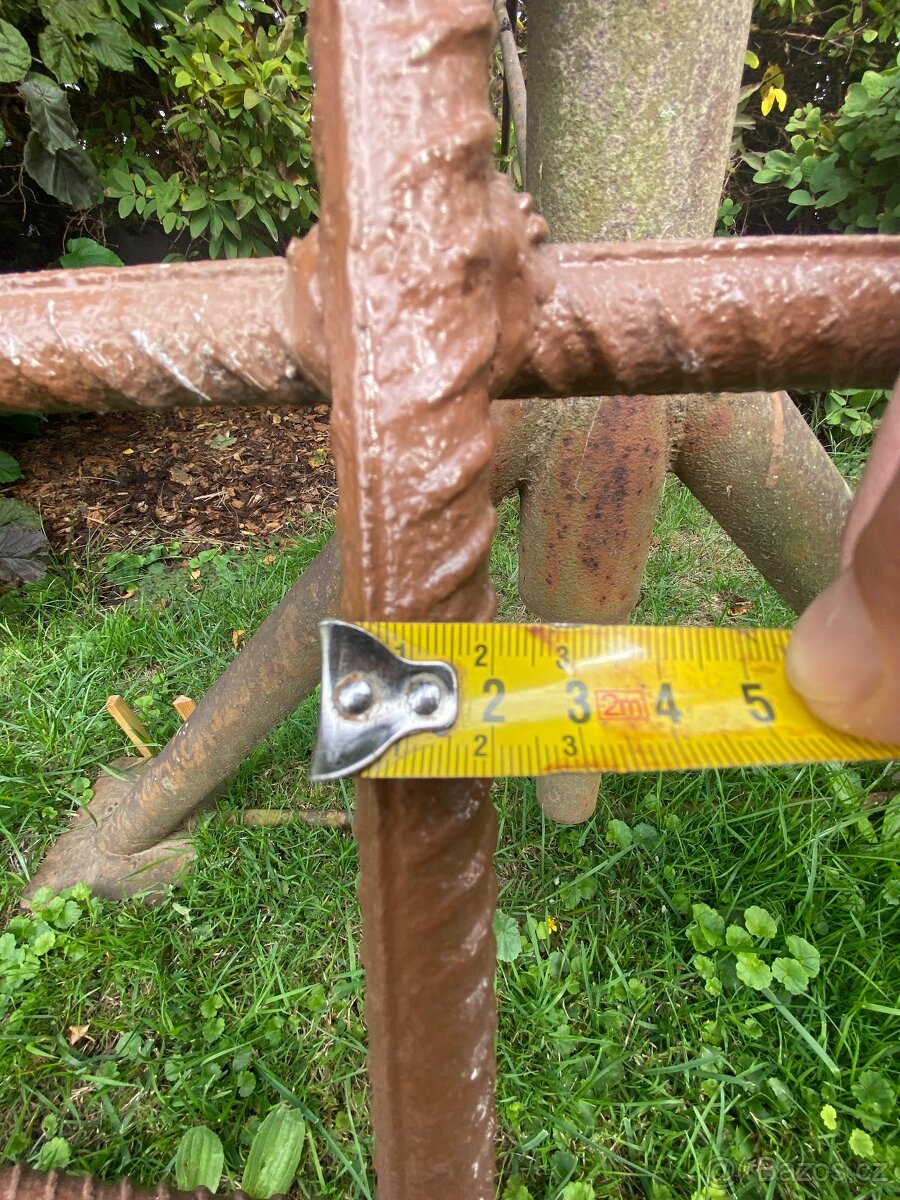 Zateplené kovové dveře včetně mříže - 3