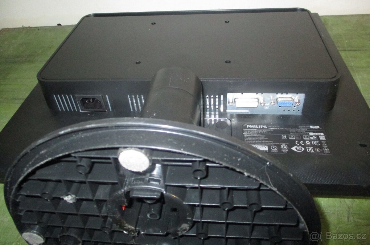 LED monitor PHILIPS 19 palců 5:4, 1280x1024 DVI - 3