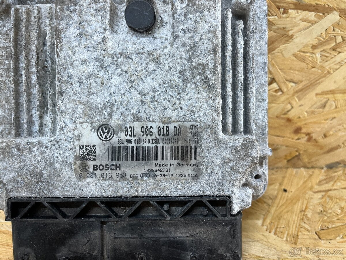 ŘÍDICÍ JEDNOTKA MOTORU 2.0 TDI 103KW CFHC 03L906018DA - 3