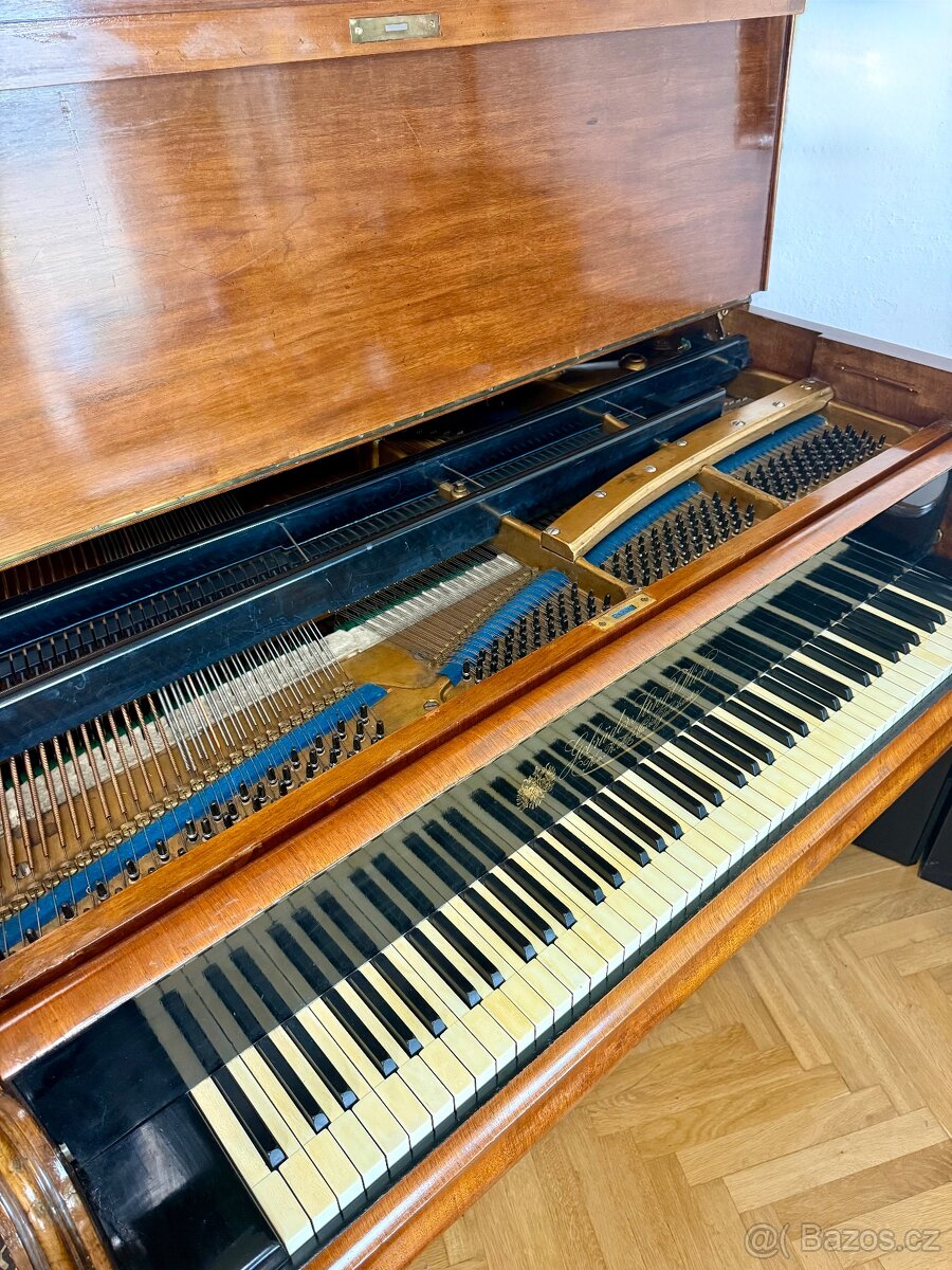 Prodám křídlo Gebrüder Stingl Wien - 3