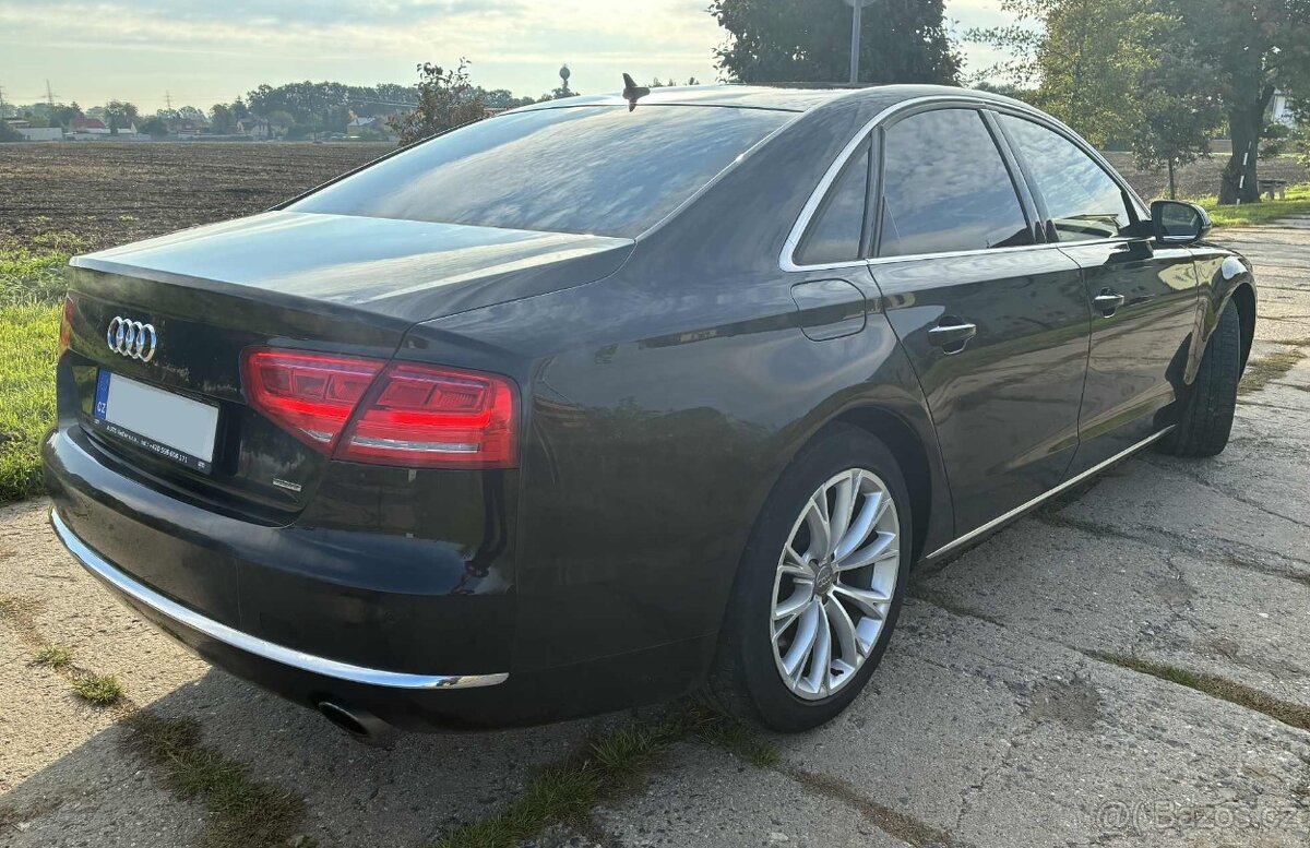 Prodám Audi A8 4.2 benzín, 2010 - 3
