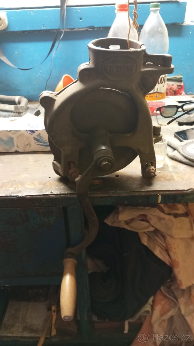 Loupačka na kukuřici - 3