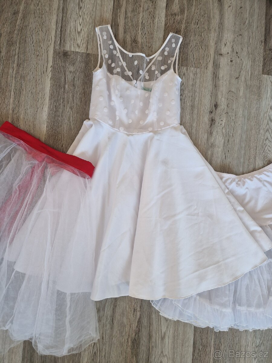 Krátké svatební šaty - 3