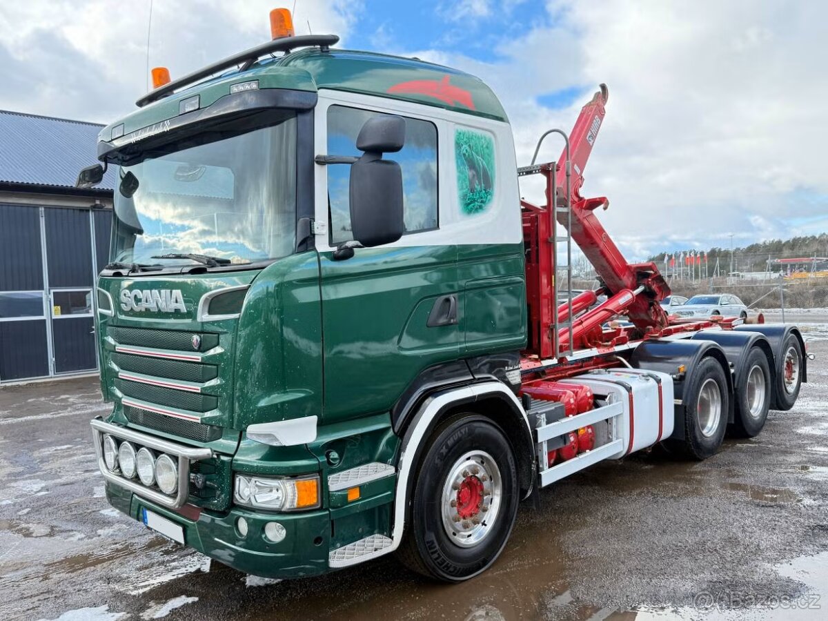 Scania R520 V8 8x4 nosič kontejneru - 3