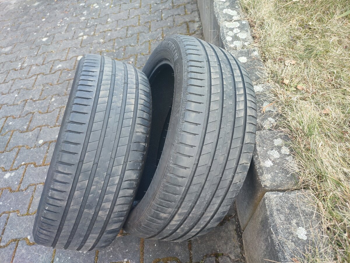 Prodám letní pneu 235/50/19 - 3