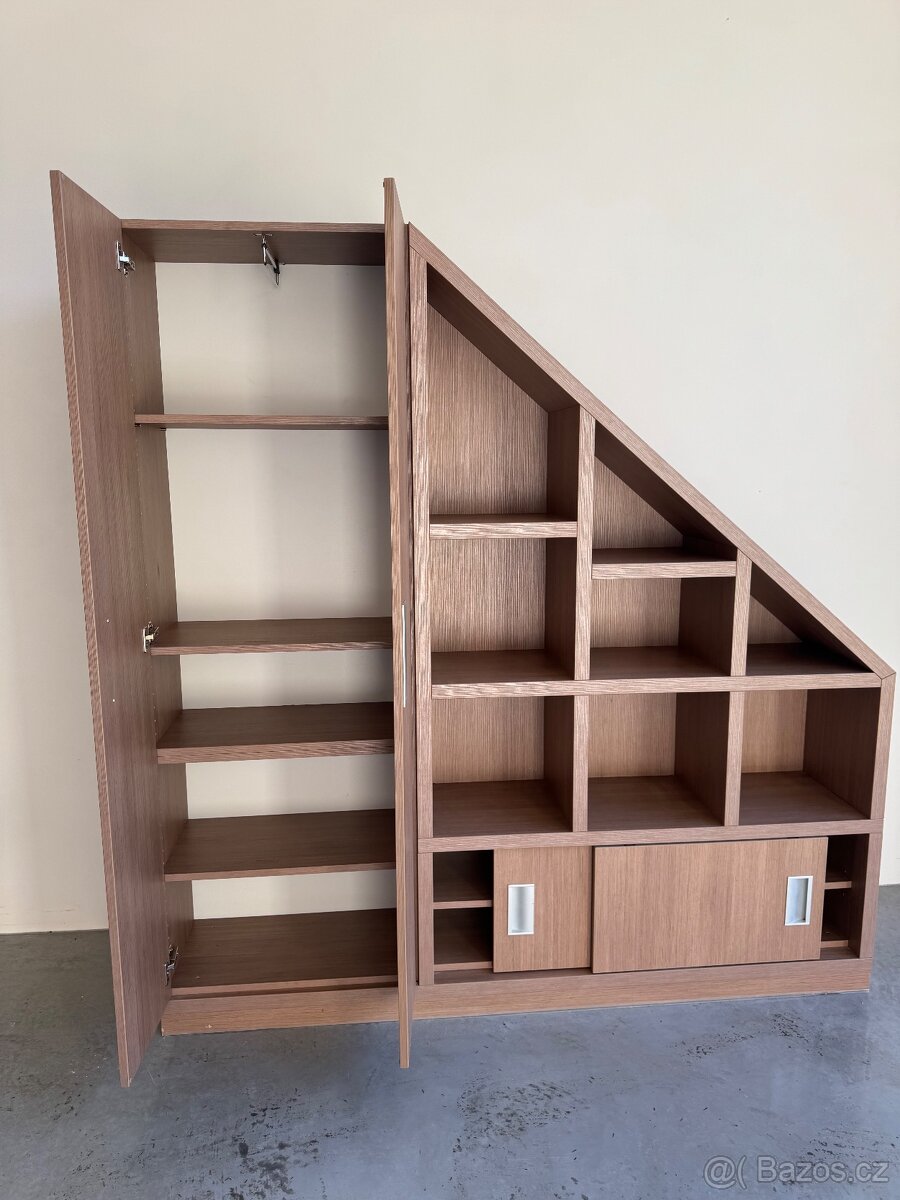Šikmá skříň/botník - 3
