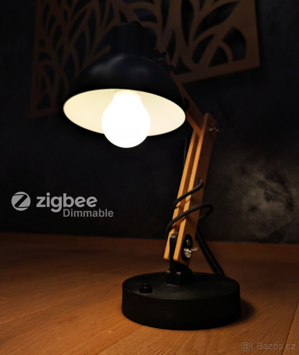 Zigbee stmívatelná stolní lampa - 3