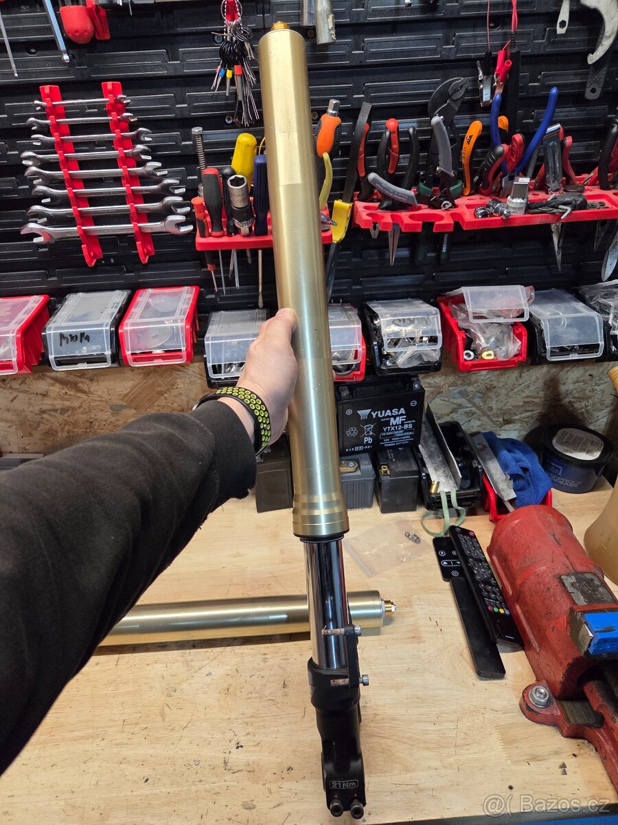 Yamaha R6 vidlice - 3