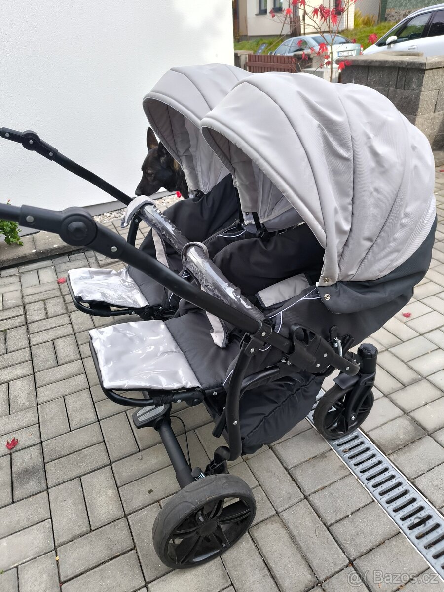 Kočárek pro dvojčata - 3