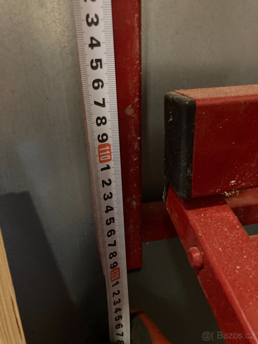 Stojan na krácení dřeva Vares Profiholder - 3