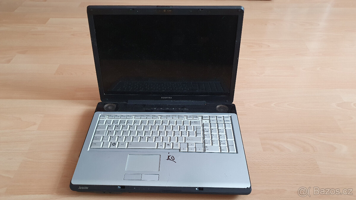 Toshiba Satellite P200-13H na ND - 3