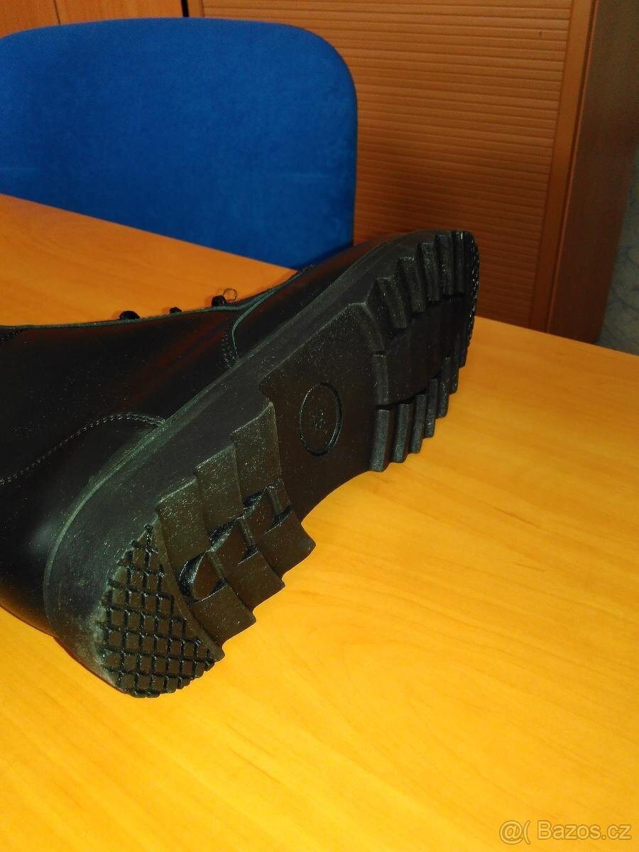 ZIMNÍ KOŽENÉ KOTNÍČKOVÉ BOTY - 3