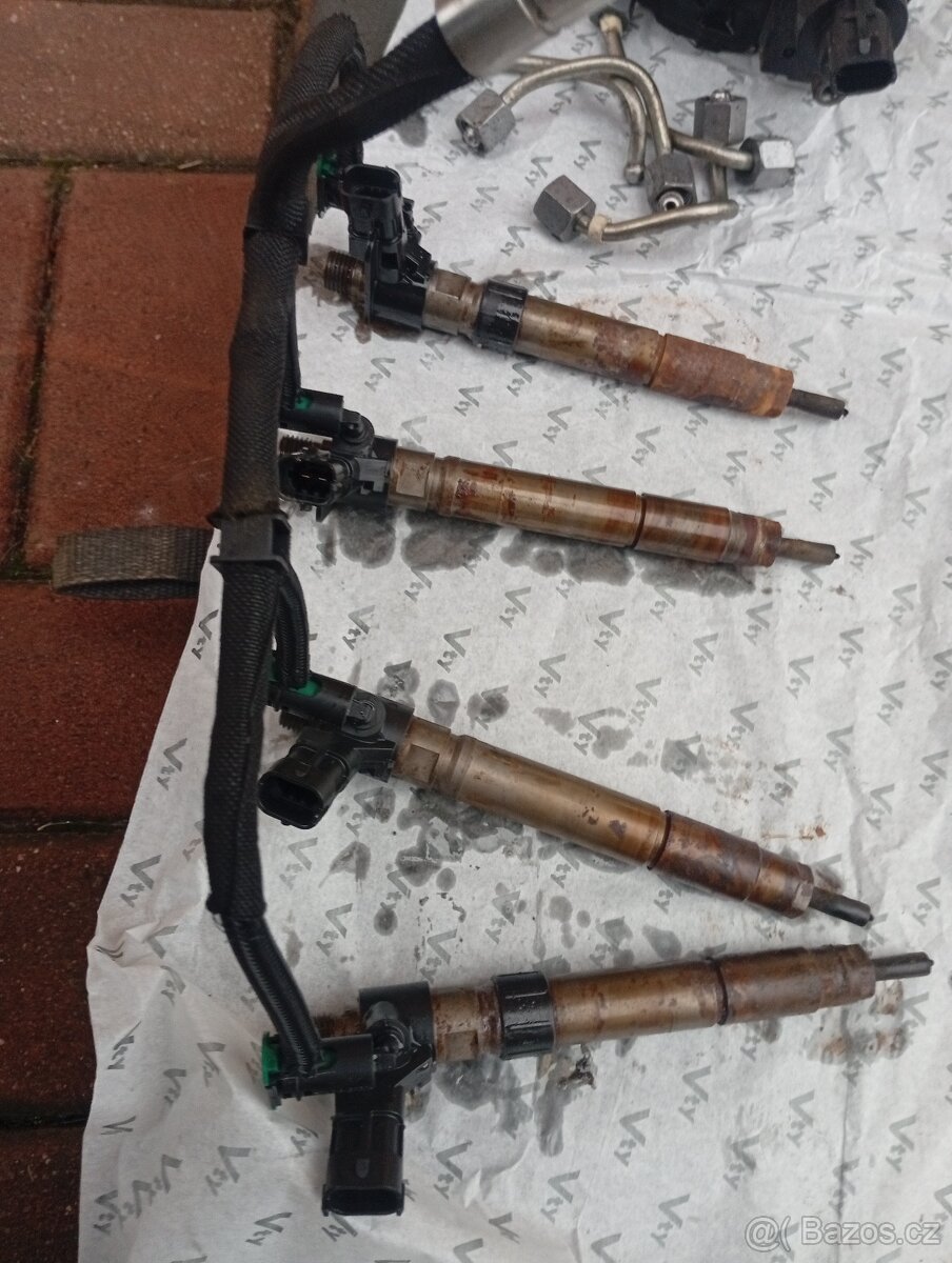 PEUGEOT 4007, CITROEN C-CROSSER 2,2HDI 4HN VSTŘIKY A ČERPADL - 3