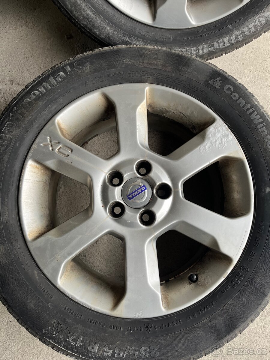 Kola Volvo 235 55 r17 - 3