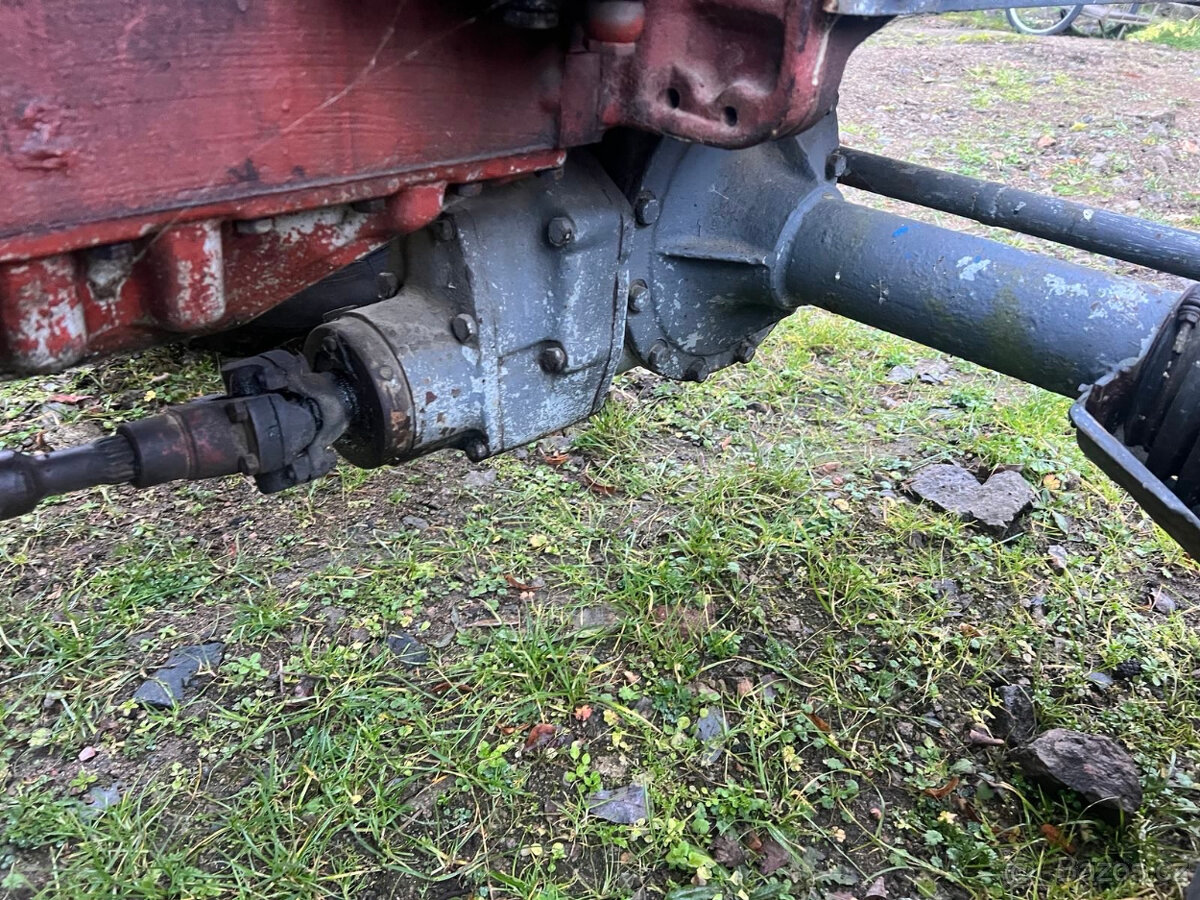 Manžetová náprava ze Zetoru 5647 Horal - 3