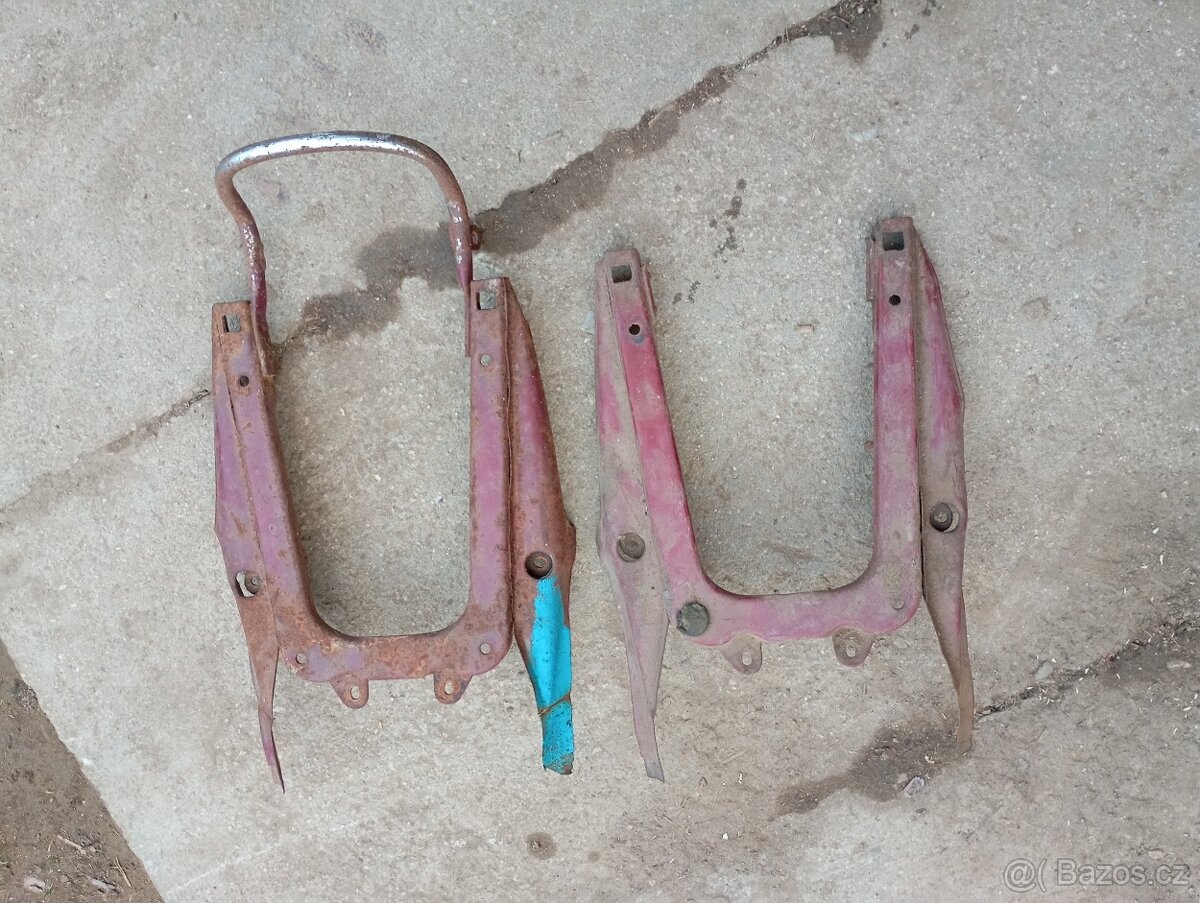 Jawa podsedadlovy plech - 3