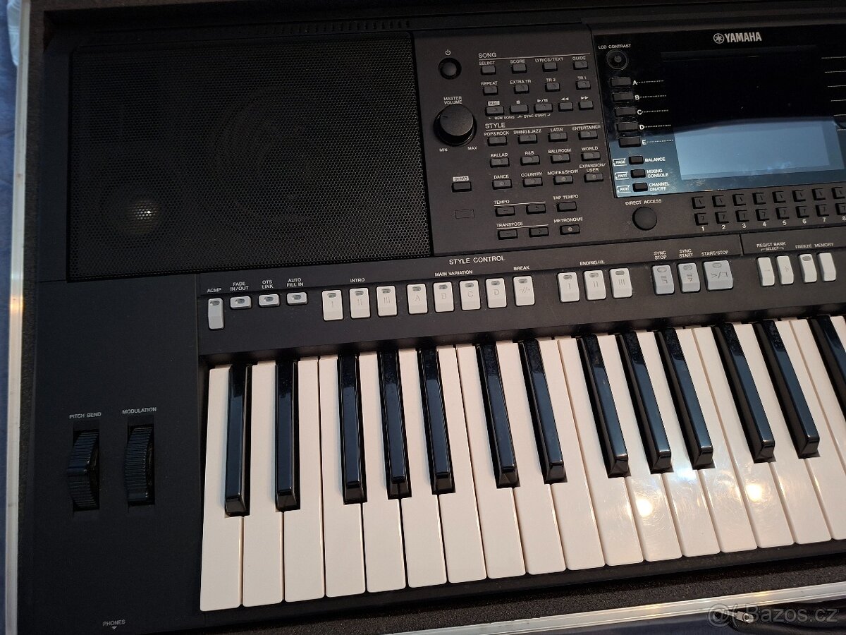 Yamaha psr s750 - 3