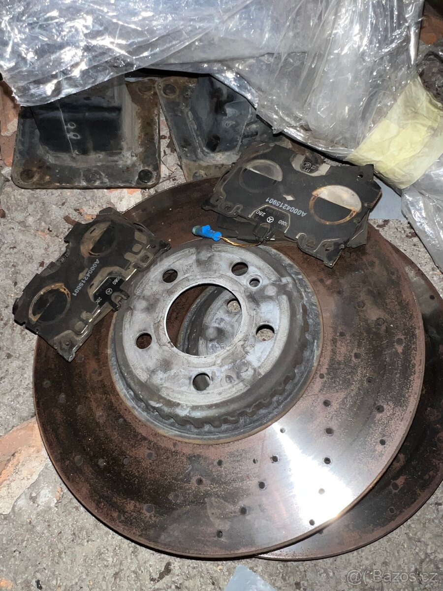 Mercedes e400d 2024 přední brzdy - 3