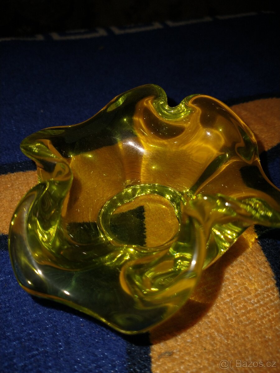 České uranové sklo (zelené) - 3