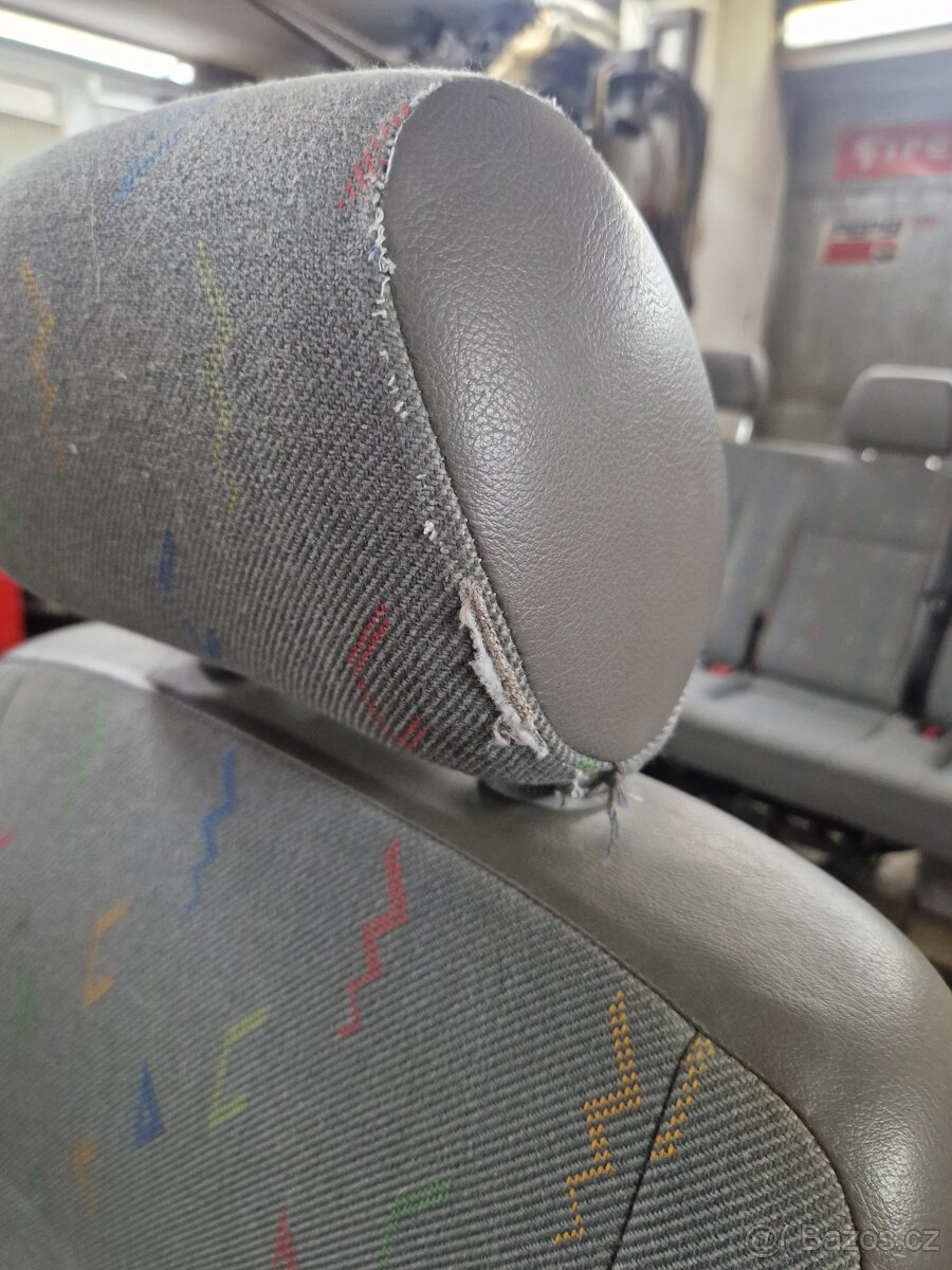VW Transporter T5 sedačky - 3