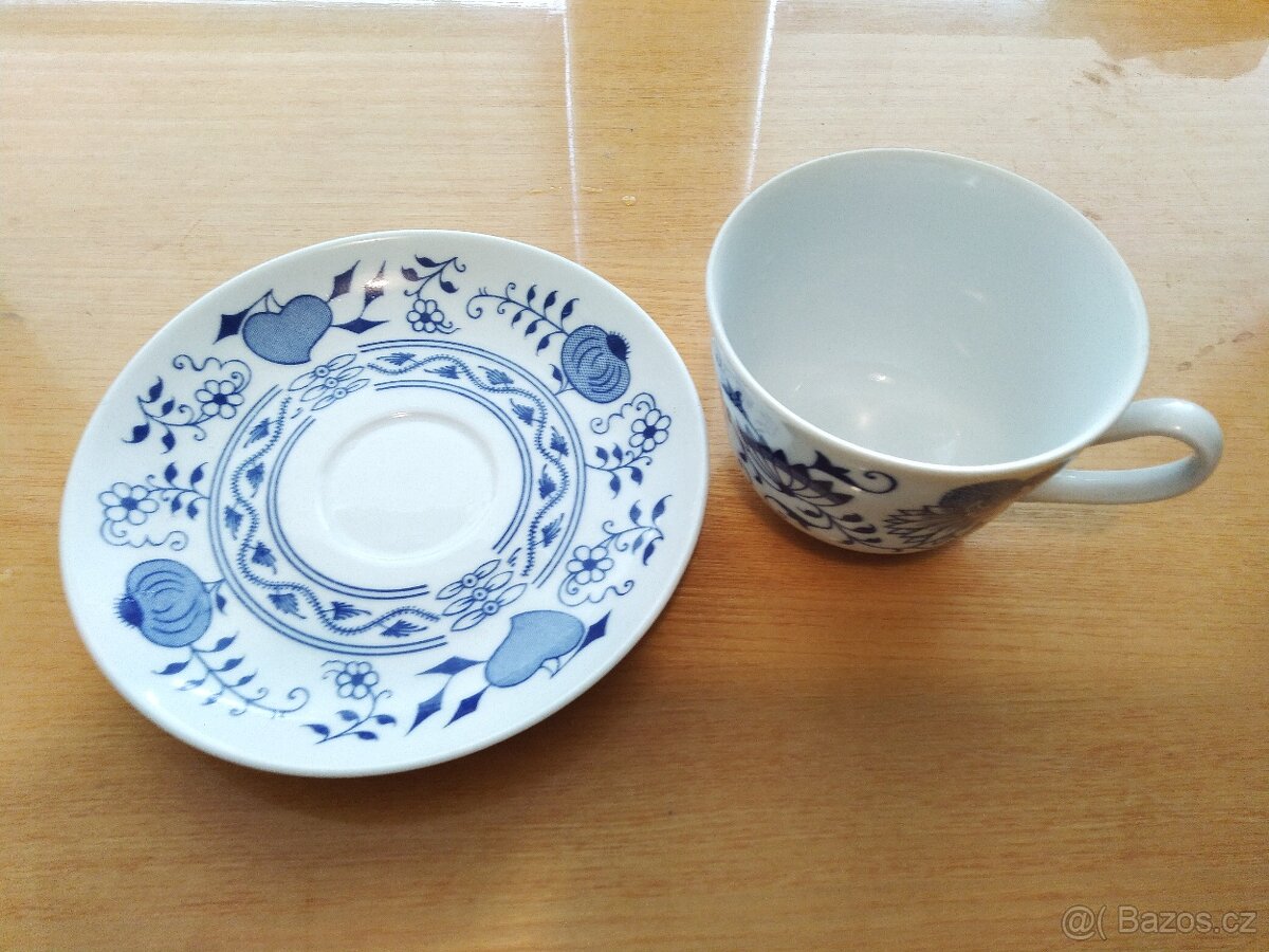 Porcelánový hrnek Československo - 3