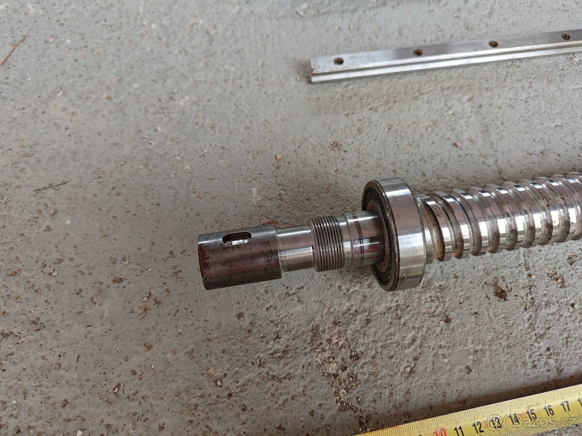 kuličkový šroub a lineární vedení - 3