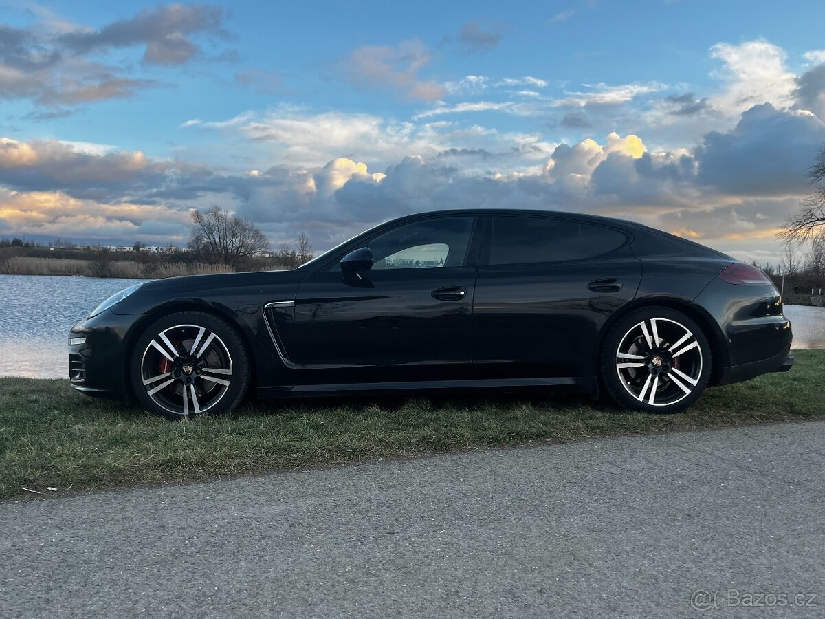 PORSCHE Panamera 3,6 i - 3