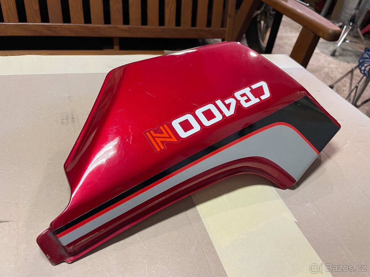 Honda CB 400n - levé víko - 3