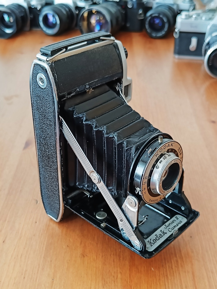 KODAK Junior 2 Camera (Kodak Anaston 6,3/105) - 1954 - 3