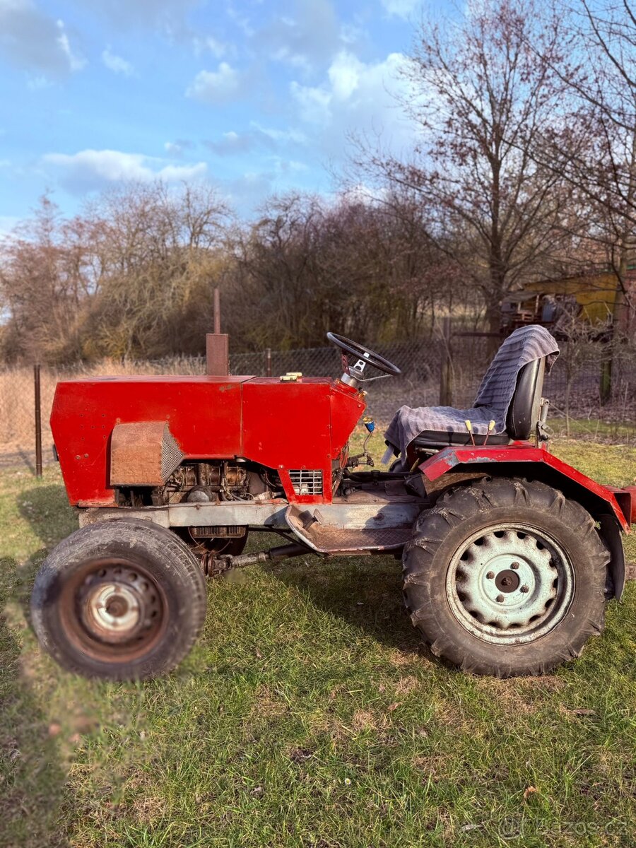 Malotraktor 1203 - 3