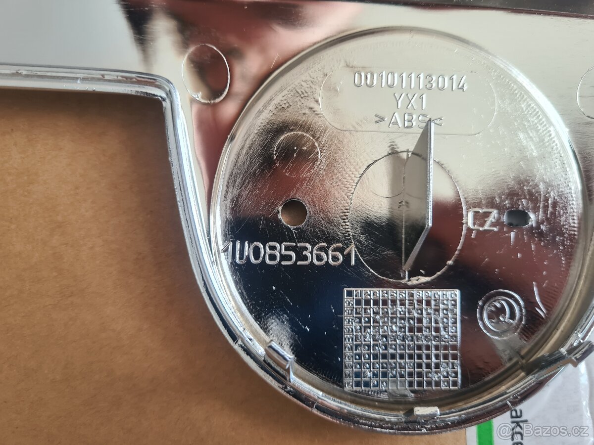 NOVÁ Maska na kapotu Octavia 1 Před FL - ORIGINÁL - 3