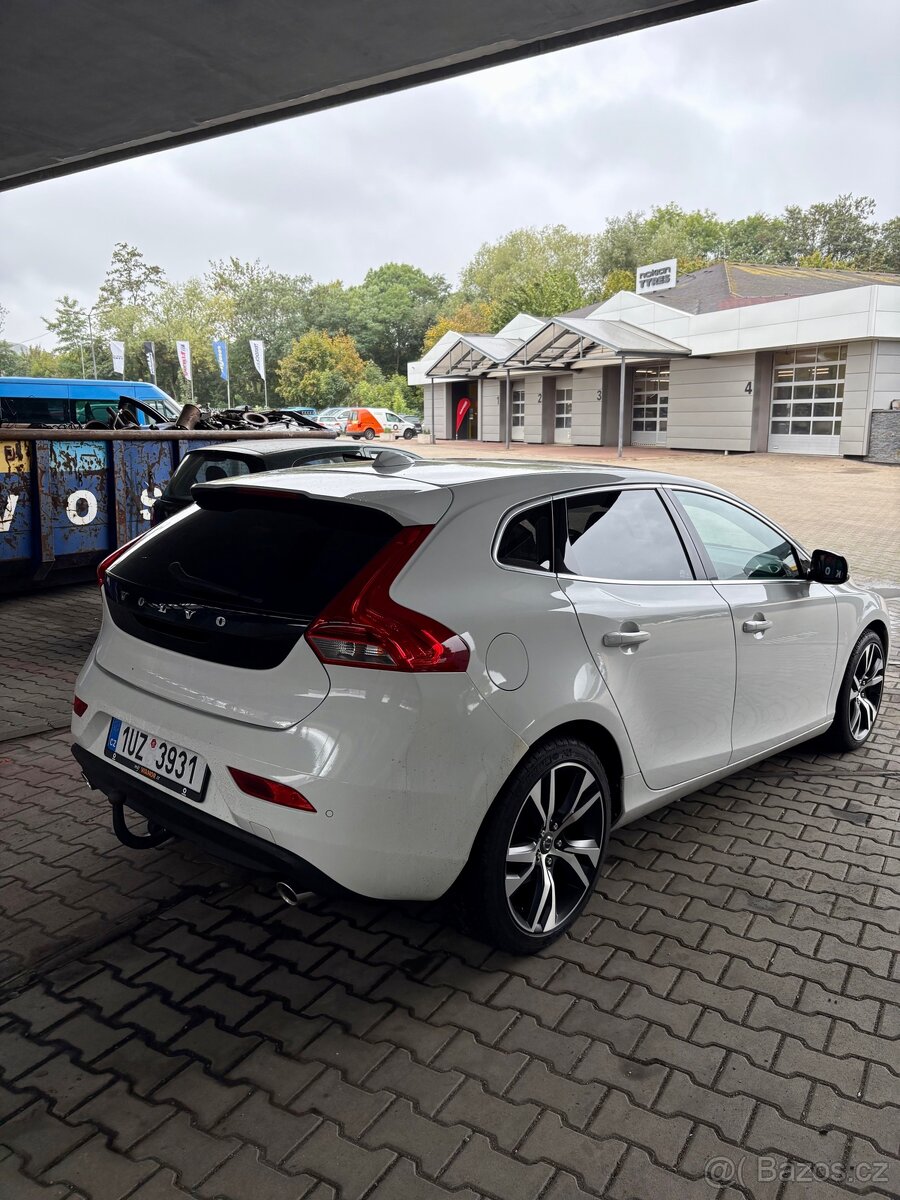 Volvo V40, 2,0d - 140kw - 3