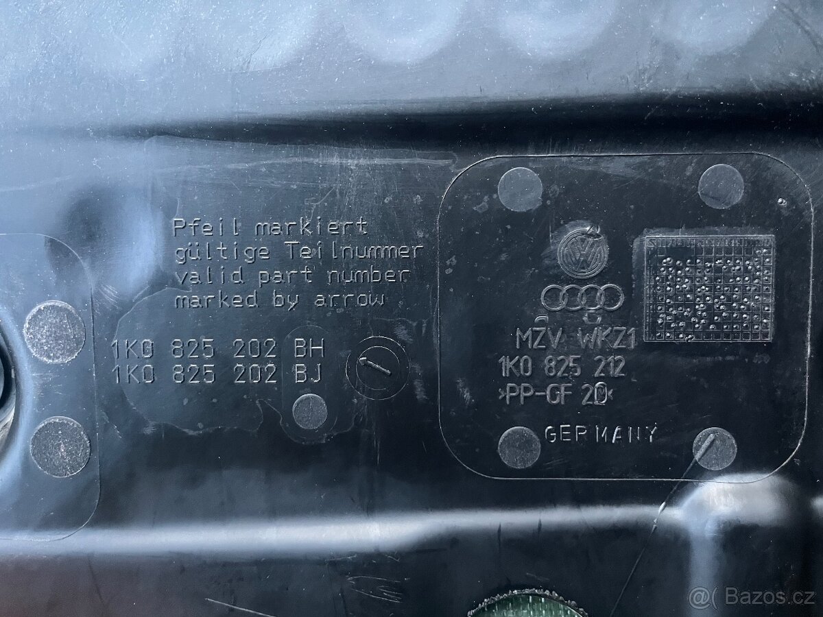 Krycí plast podlahy(originální)Škoda Octavia2/ Yetti - pravý - 3