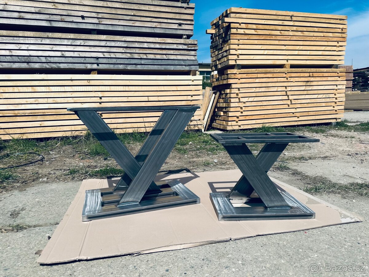 Podnož na jídelní + konferenční stůl - 3