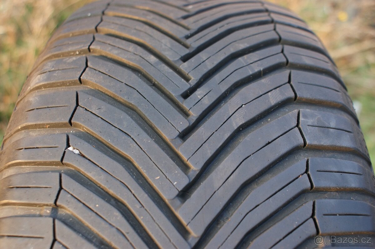 2ks celorocni pneu Michelin Cross Climate 225/50R18 99W - 3