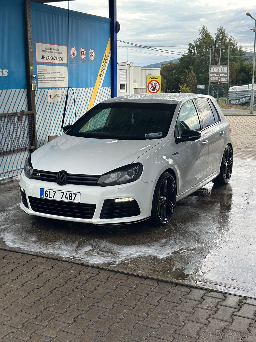 Volkswagen Golf R 2.0TSi 230kW 4x4 - 3