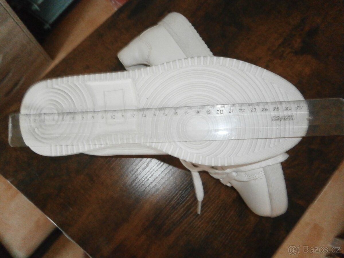 TENISKY vel 41 / 7 / . - 3