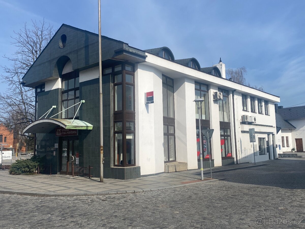 KOMERČNÍ BUDOVA HLUČÍN - 3