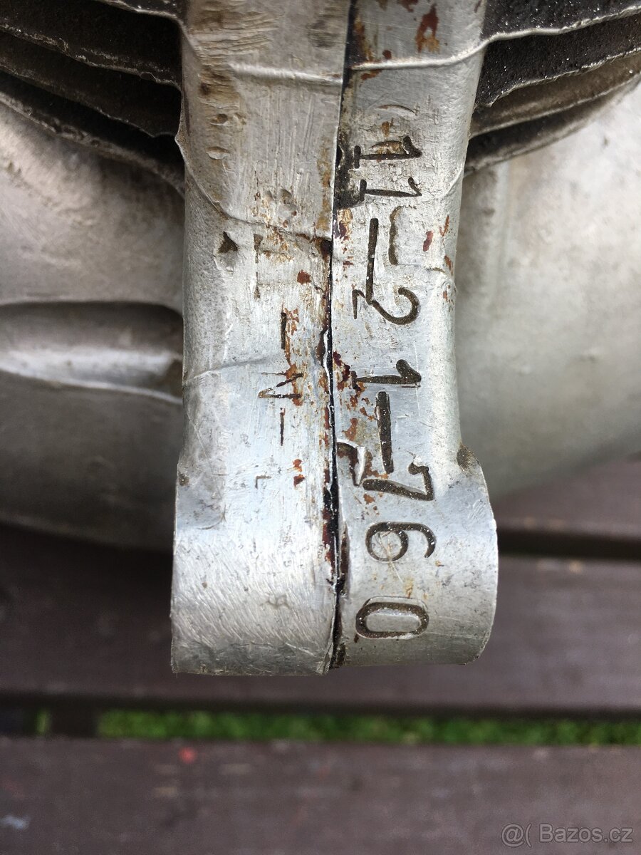 Motor Jawa 250 pérák - 3