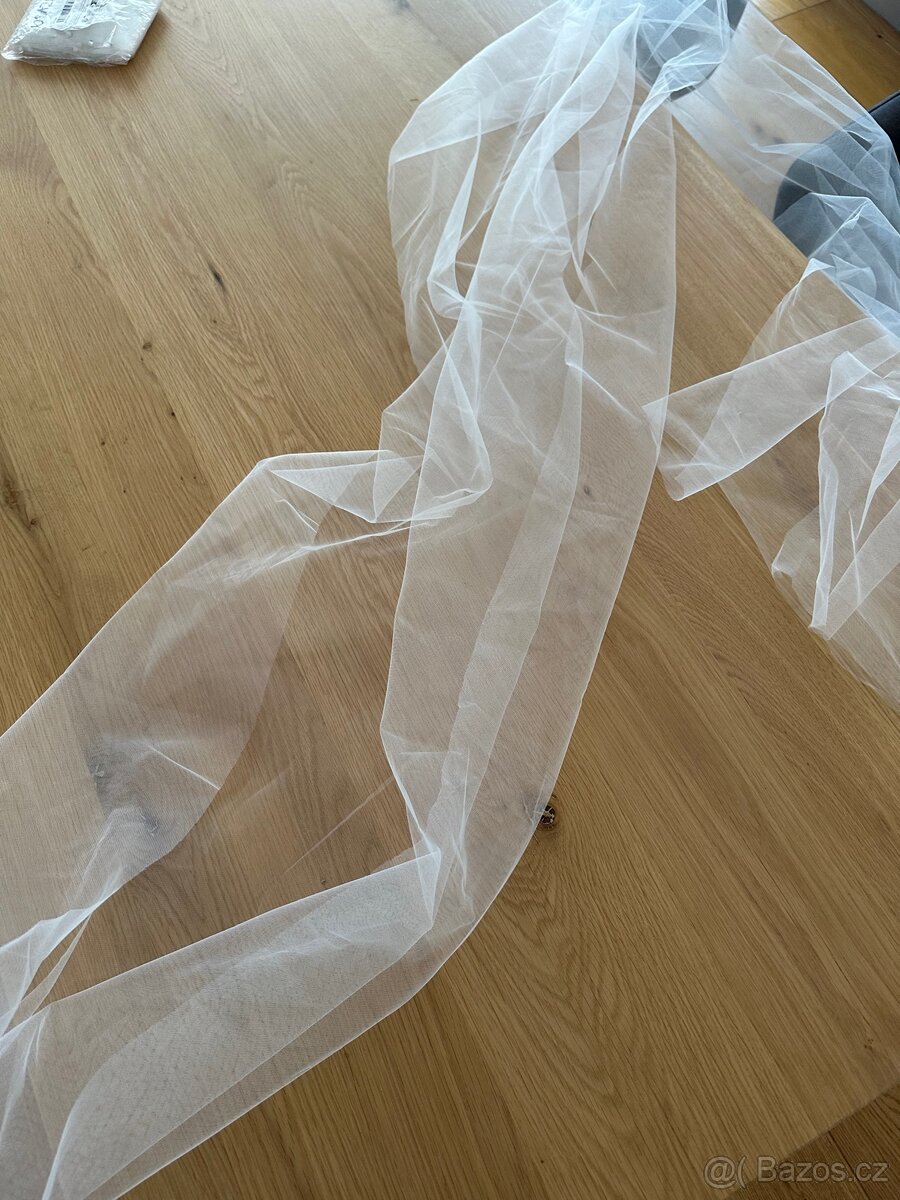 Svatební bílý šifon 8 metrů - 3