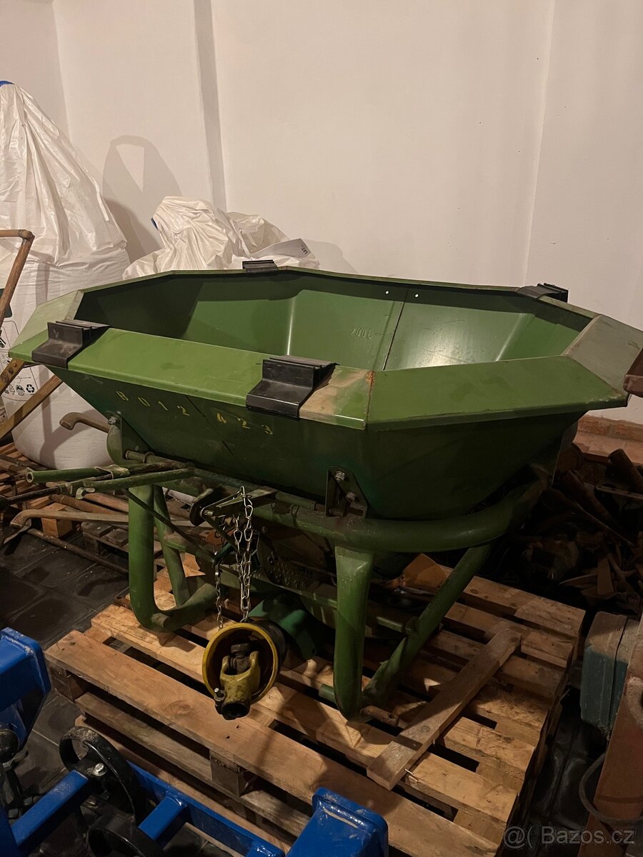 Rozmetadlo AMAZONE ZA-E 402 - 3