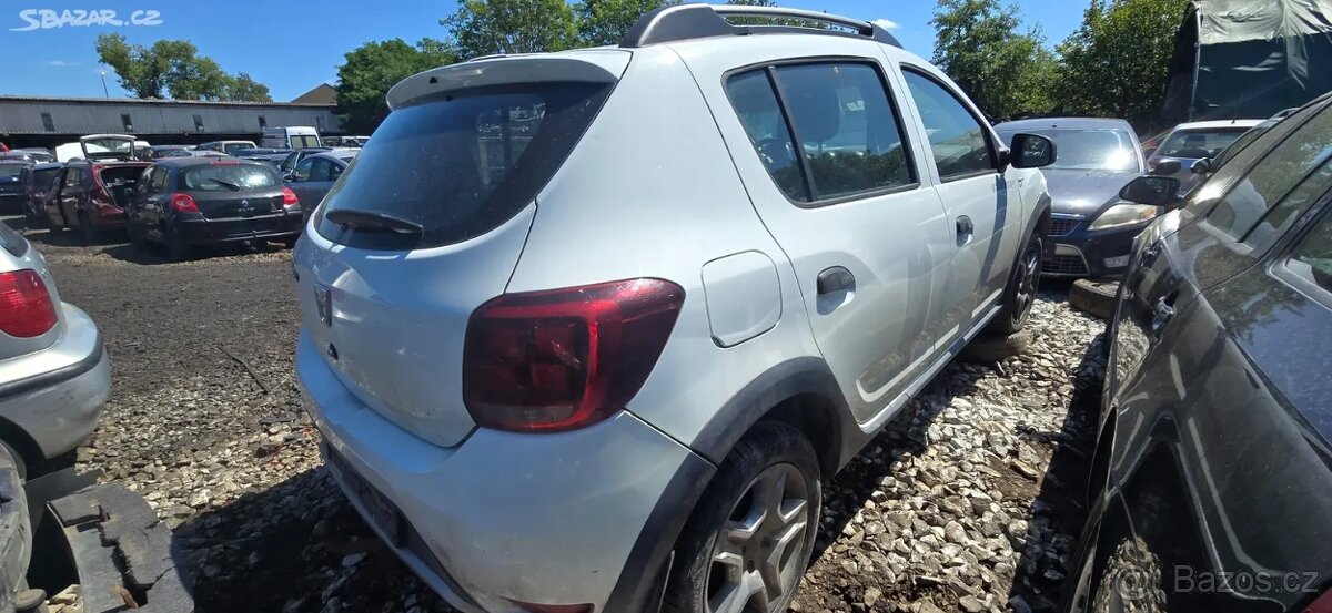 bouraná Dacia Sandero - 3