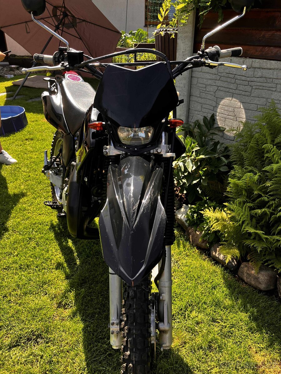 Yamaha DT 125 RE
